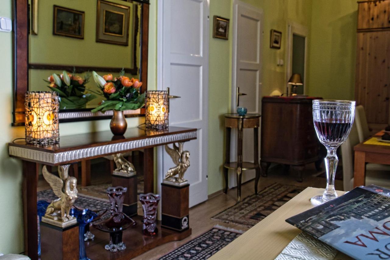 Theaterland Classic Apartments Budapest Bagian luar foto